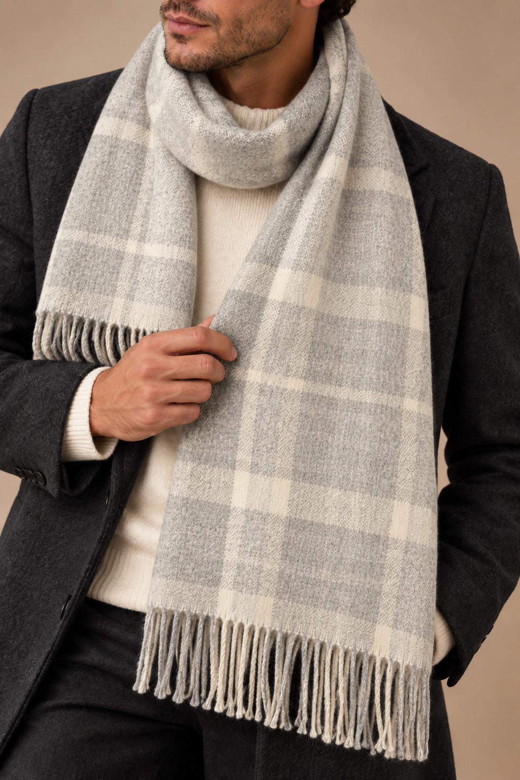 Sartorial İstanbul %100 Yün Kaşkol – Ekru Gri Ekose